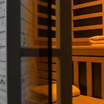 Bumblebee Luxury Apartments 2